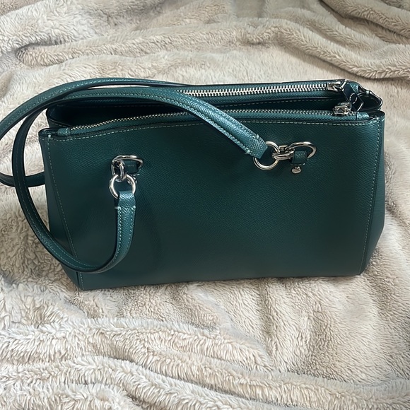 Almost New COACH Leather Purse- beautiful Teal blue/green bag, lots of pockets - Picture 3 of 14